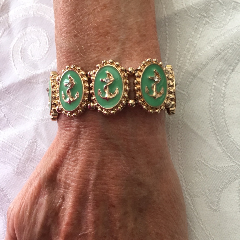 Jade Green and Gold Anchor Bracelet